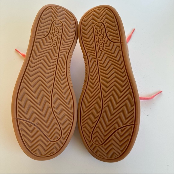 Grand Court Alpha Adidas corral Shoes - Picture 4 of 8